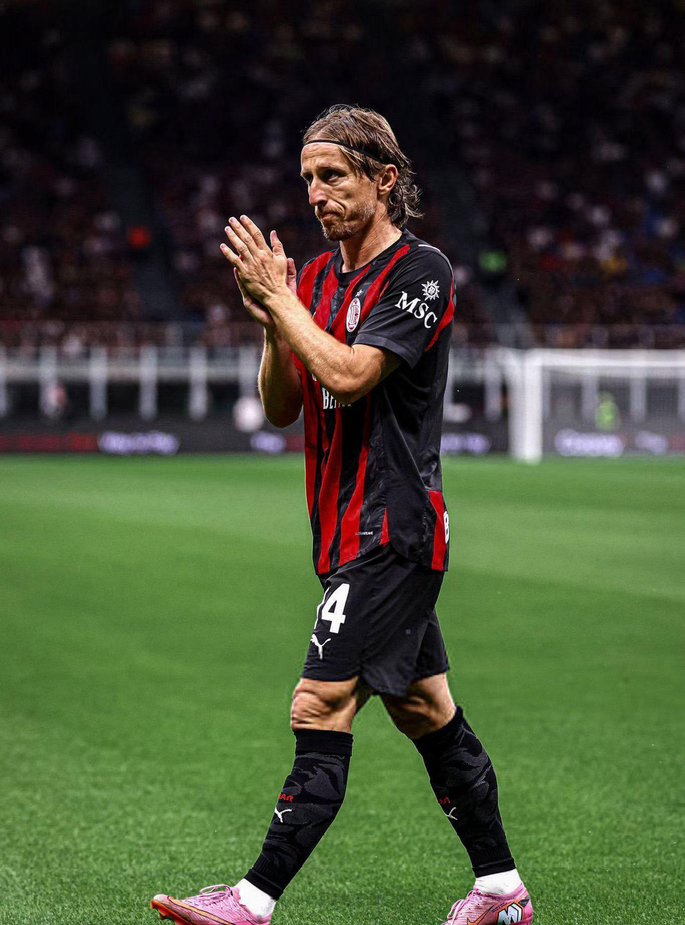 时时彩预测-佛罗伦萨客场击败罗马，取得关键三分